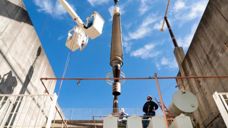 Manutenção da Itaipu substitui equipamentos em funcionamento há 40 anos