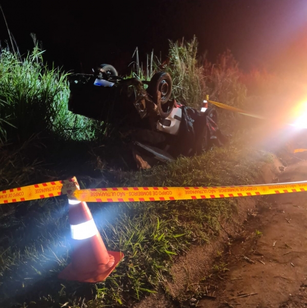 Jovem de 20 anos perde a vida em acidente na região; bebê, criança e outro jovem ficam feridos