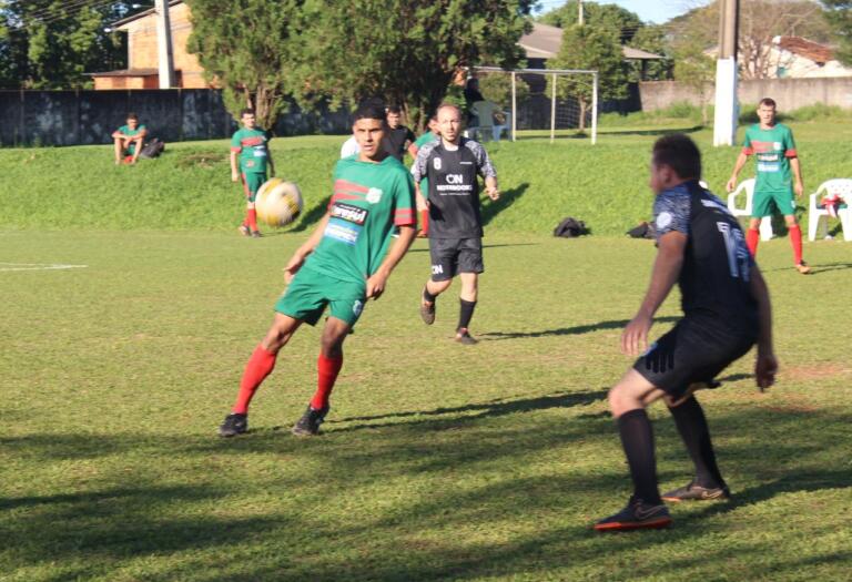 On Notebooks e Metafrio/Agropet vão decidir o Aberto AABB/Disk Chopp Verde de Futebol Sete