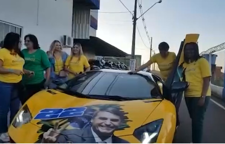 Michelle Bolsonaro reúne milhares de pessoas em encontro em Cascavel
