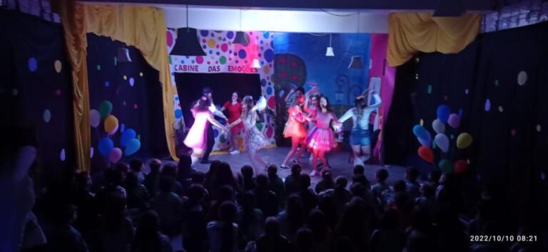 Projeto Teatro na Escola deve atrair cerca de 2,5 mil crianças ao Eron Domingues até sexta-feira