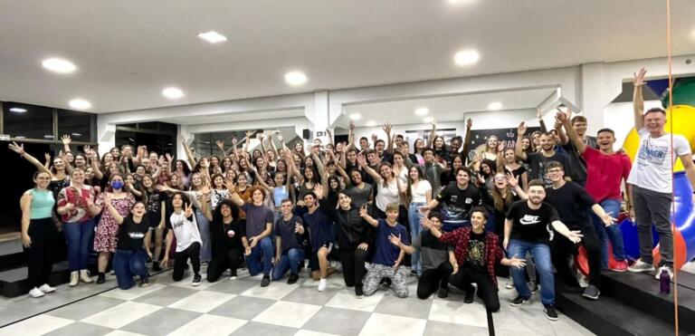 Mais de 100 coralistas apresentam espetáculo musical neste domingo em Nova Santa Rosa