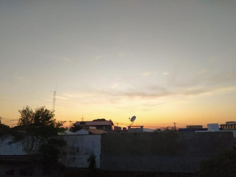 Sol, chuva? Veja o que esperar nesta segunda-feira