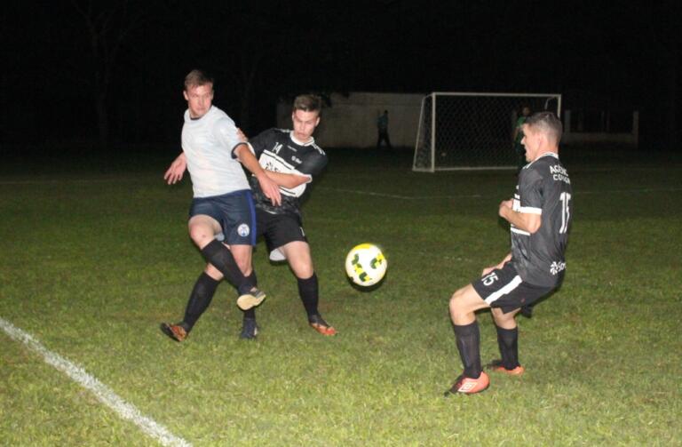 G7 Barber Club vence Jaclani e dispara na liderança do Grupo A; veja resultados do Municipal