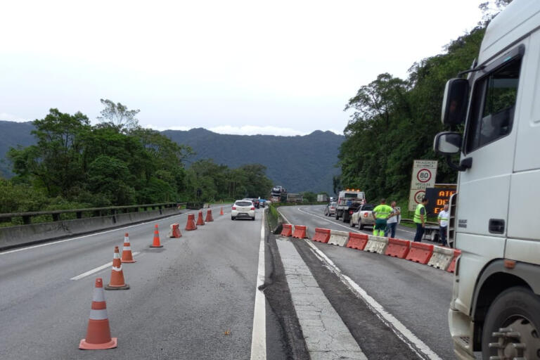 Estado auxilia nos trabalhos de recuperação da BR-277; BR-163 tem novos trechos liberados no Oeste