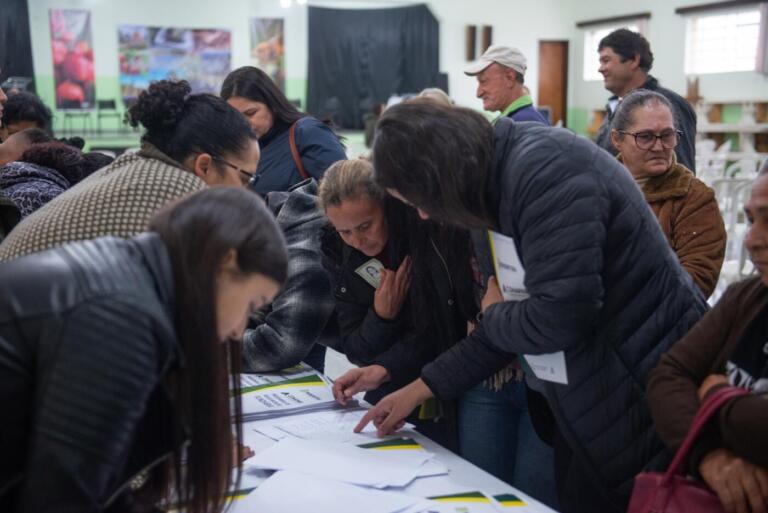 Famílias de Maripá podem obter escrituras de suas casas a preço reduzido