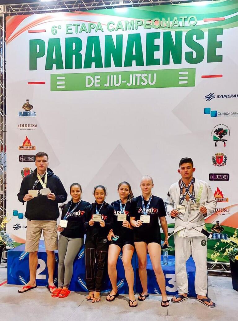 Atletas da Aprove Jiu-Jitsu sagram-se campeões da 6ª etapa do Campeonato Paranaense