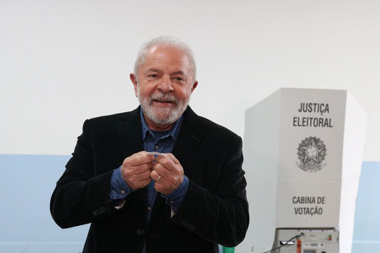 Lula, aos 77 anos, é eleito para o 3º mandato de presidente da República
