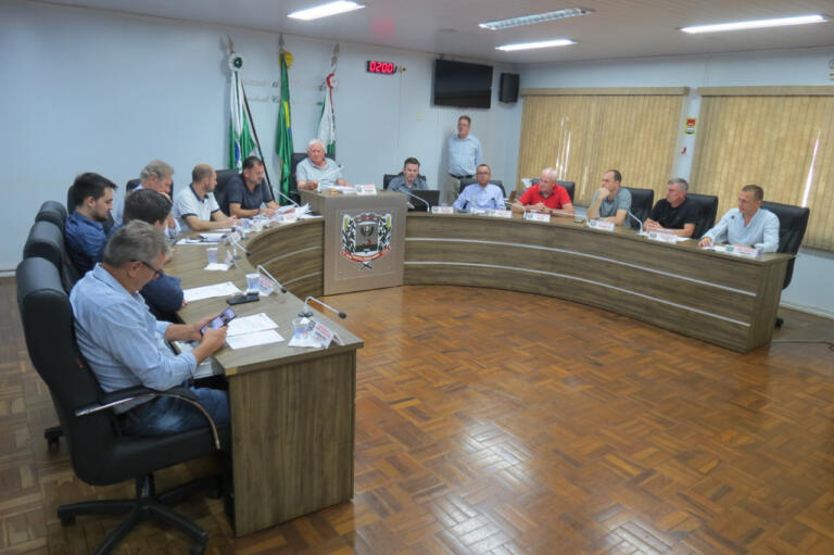 Vereadores rondonenses aprovam orçamento de R$ 300 milhões para 2023