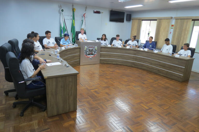 Sessão marca encerramento do Parlamento Jovem de Marechal Rondon em 2022