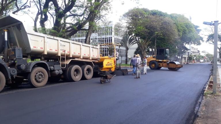 Revitalização asfáltica do BNH1 até a prefeitura está na reta final