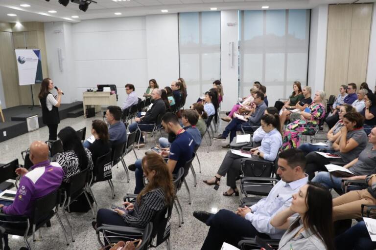 Oeste tem 12 mil vagas de emprego; grupo de trabalho do POD busca caminhos para preenchê-las