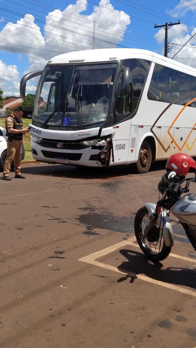 Rondonense morre ao bater moto contra ônibus no Jardim Primavera