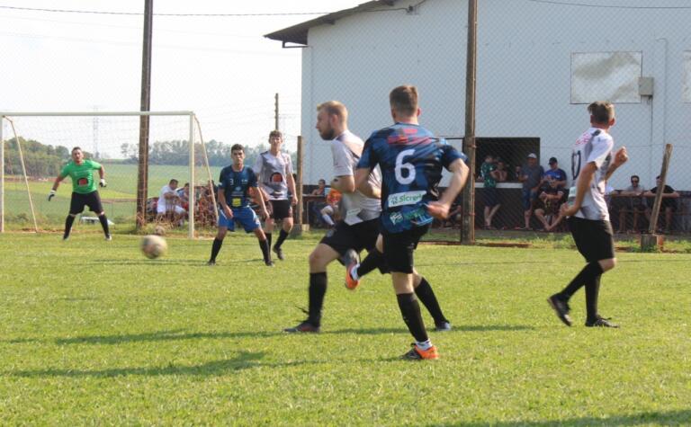 Knopf Pallets e Laborde Tintas/Agrocolheitas vencem com tranquilidade e vão decidir o Integração CJC Força Jovem