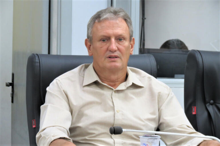 Carlinhos Silva sugere programa de repasse de sementes de aveia a produtores rurais