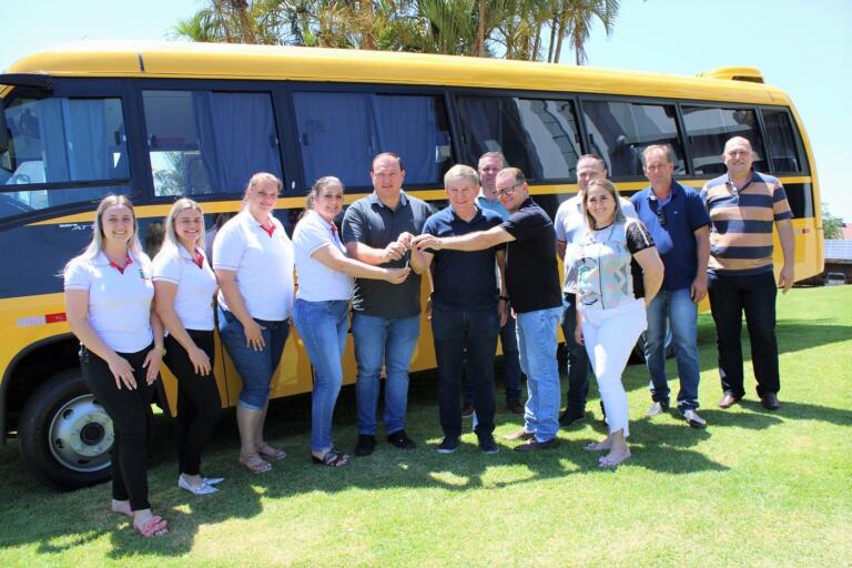 Mercedes investe mais de R$ 1 milhão na renovação da frota municipal