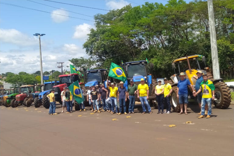 Acessos à Copagril e à Agrícola Horizonte são bloqueados e manifestantes dizem que protesto não tem data para terminar