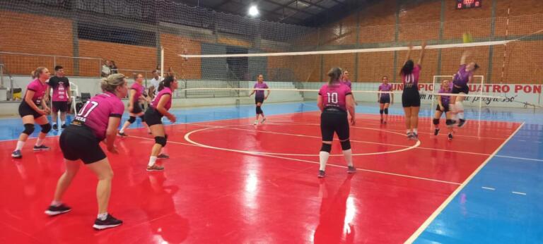 Realizados os últimos jogos da semifinal do 8º Campeonato Municipal Sicredi de Voleibol