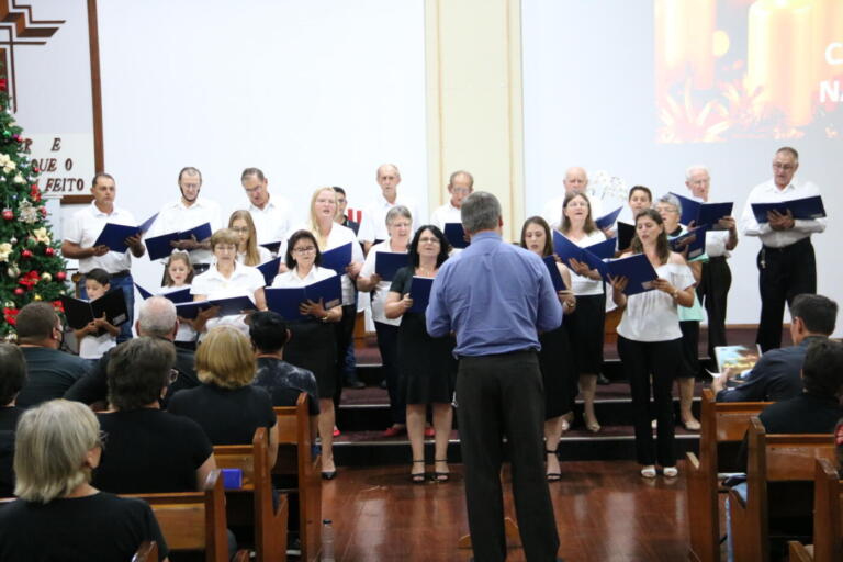 Cantata marca abertura da programação natalina em Maripá