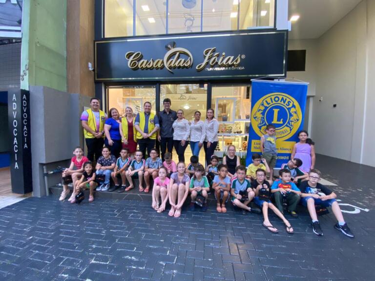 Projeto Lions Visão do Futuro entrega gratuitamente óculos para 23 crianças rondonenses