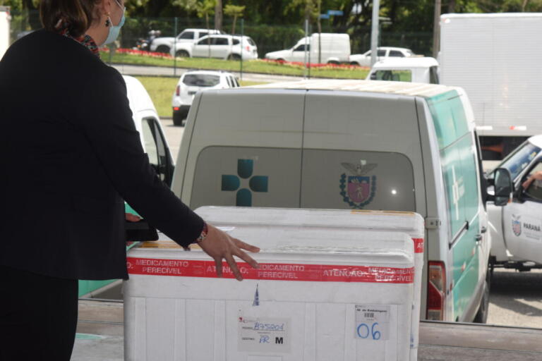 Saúde inicia distribuição de mais 229,2 mil vacinas contra a Covid-19