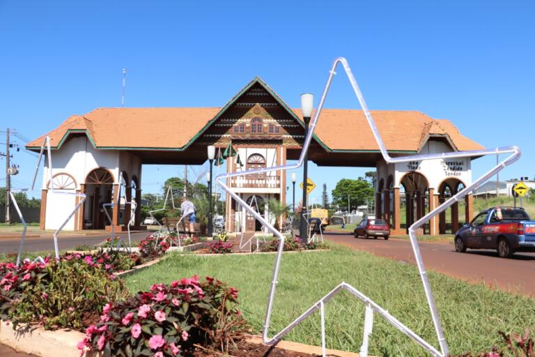 Marechal Rondon é decorado para o Natal. Programação começa dia 3; Papai Noel chega dia 4