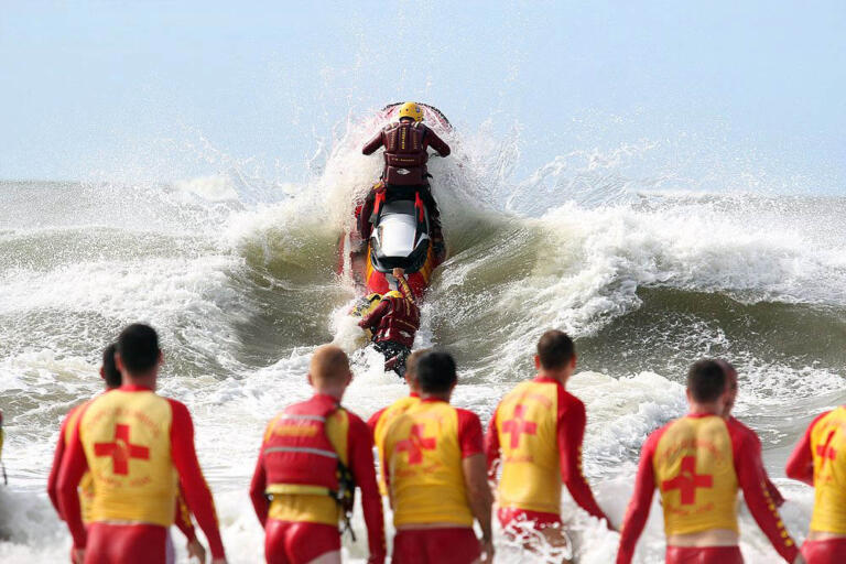 Número de afogamentos aumenta em 32,89% no Paraná; veja cuidados essenciais