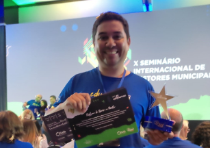 Professor de Entre Rios do Oeste conquista 2º lugar no 12º Prêmio Ação Destaque