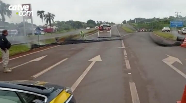 Após manifestações, BR-277 em Foz do Iguaçu é liberada