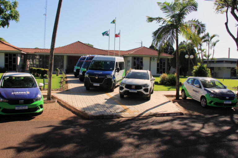 Seis veículos novos são entregues oficialmente para a Secretaria de Saúde de Nova Santa Rosa