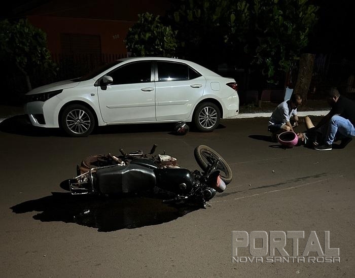 Motociclista bate em veículo parado e rapaz perde um dos dedos do pé