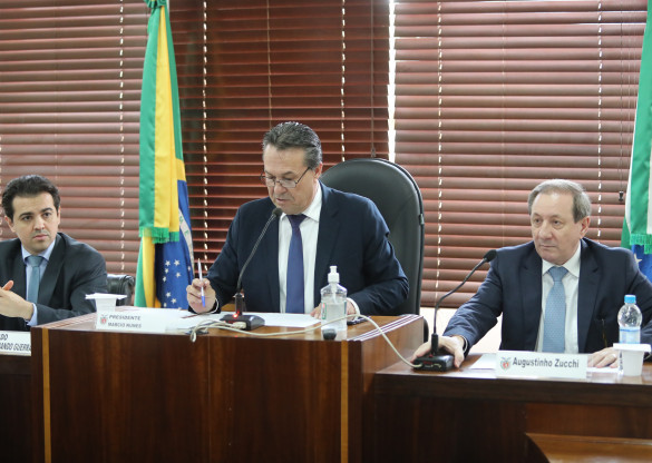 Comissão especial aprova nome de Augustinho Zucchi ao cargo de conselheiro do Tribunal de Contas do Paraná