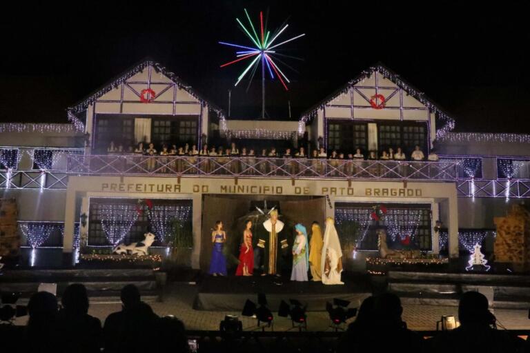 Natal em Canto reúne grande público em Pato Bragado