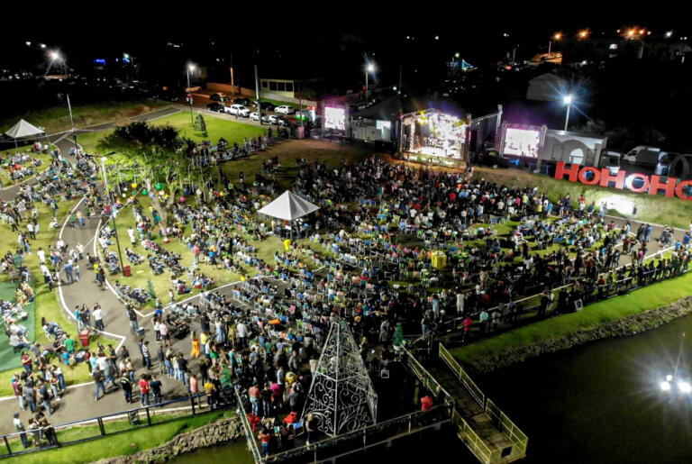 Show com Gian e Giovani atrai grande público ao município de Maripá