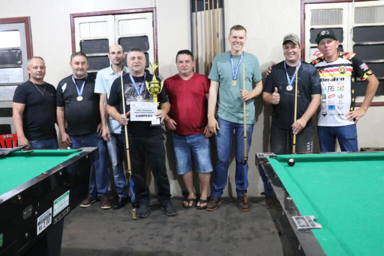 Amigos da Sinuca 2 vencem Campeonato Municipal de Sinuca em Pato Bragado
