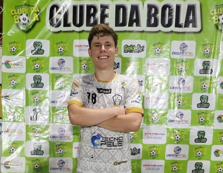 Naydjel decide no fim, e seleção rondonense vai à semifinal do Regionalzão de Toledo