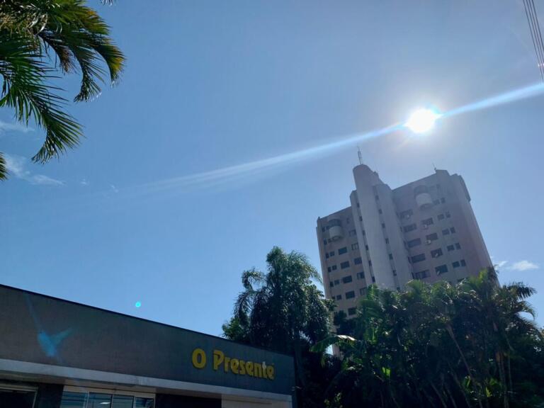 Sexta-feira com sol, chuva e calor; veja o que esperar