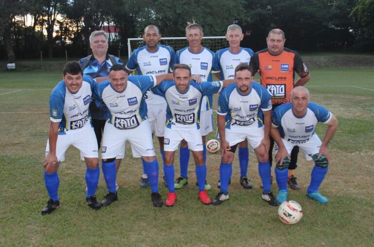 Interno AABB/Avance Esportes de Futebol Minicampo define confrontos das quartas de final