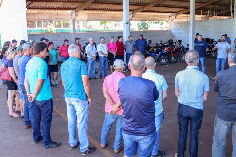 Linhas do interior de Marechal Rondon são beneficiadas com maquinários agrícolas