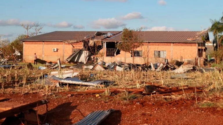 Com chuvas intensas no verão, alertas da Defesa Civil ajudam a preparar rotina