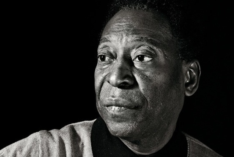 Pelé mudou os rumos do esporte mais popular do Brasil