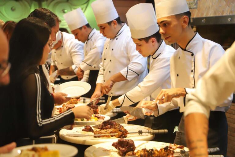 Volume de serviços acumula alta de 4,4% no Paraná em 2022