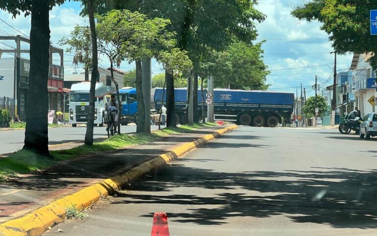 Acidente deixa Avenida Rio Grande do Sul interditada