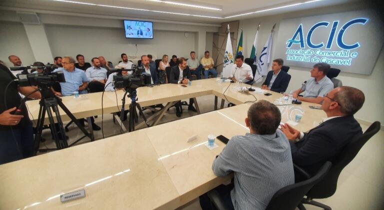 Moro fala em oposição responsável e defende a reforma do Judiciário