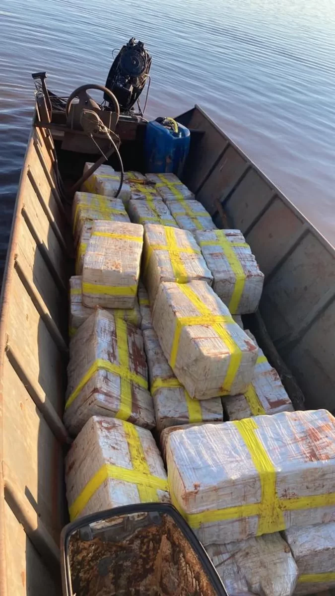 Homem é preso em Santa Helena com meia tonelada de maconha em embarcação no Lago de Itaipu