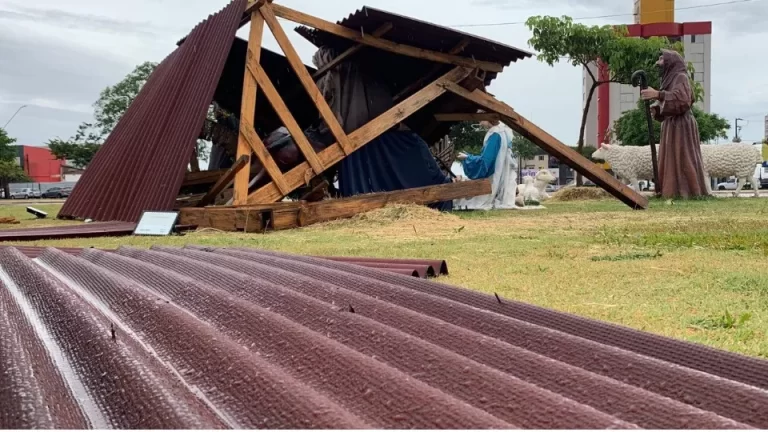 Temporal deixa 23.623 unidades consumidoras sem luz no Oeste do Paraná