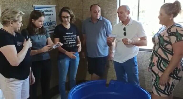 Sorteados vales-compras da campanha de Natal do comércio de Quatro Pontes; confira os ganhadores