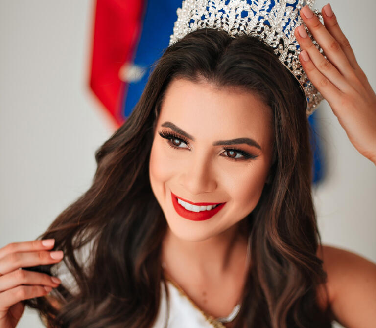 Stéfani Lippert vai concorrer ao Miss Universo Paraná 2023