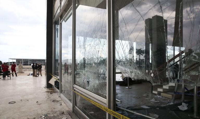 Supremo abre mais três inquéritos sobre atos do início de janeiro