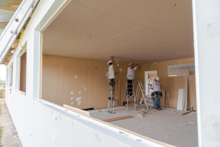 Governo investe R$ 100 milhões para trocar salas de aula de madeira do Paraná